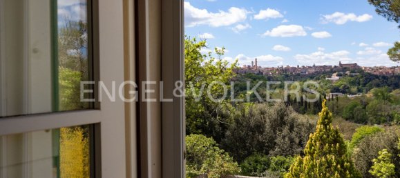 5 bedrooms Villa in Siena, Italy No. 104662 9