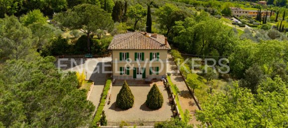 5 bedrooms Villa in Siena, Italy No. 104662 15