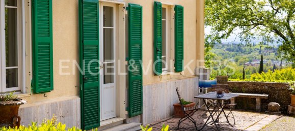 5 bedrooms Villa in Siena, Italy No. 104662 11