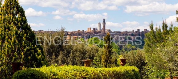 5 bedrooms Villa in Siena, Italy No. 104662 2