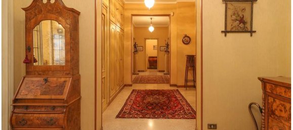 4 Schlafzimmer Wohnung in Turin, Italy, Nr. 155808 10