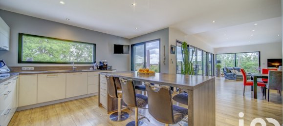 4 bedrooms House in Maizeroy, France No. 216587 9