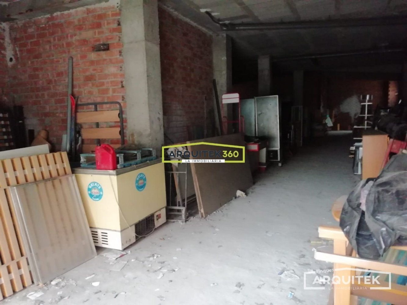 Коммерческая недвижимость 400м² в Лерида, Испания № 184598