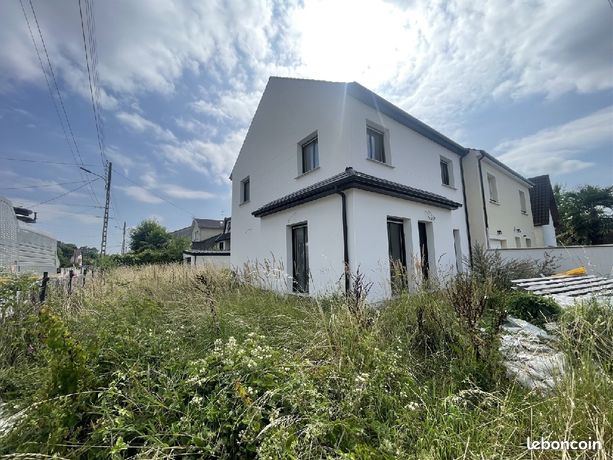 3 bedrooms House in Tremblay-en-France, France No. 309208