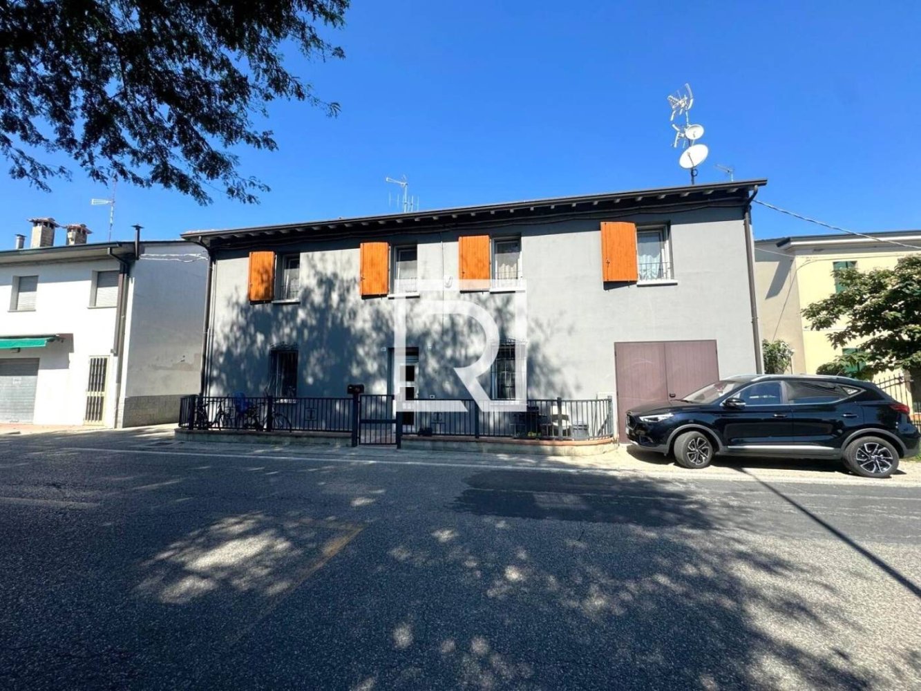 3 chambres Villa à Ravenna, Italy No. 373885