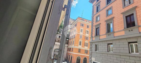 Apartamento de 2 dormitorios en Rome, Italy No. 291893 2