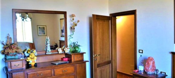 7-Zimmer Villa in Argenta, Italy, Nr. 207724 2