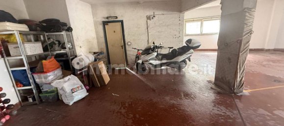 20m² Garage in Rome, Italy No. 310790 4