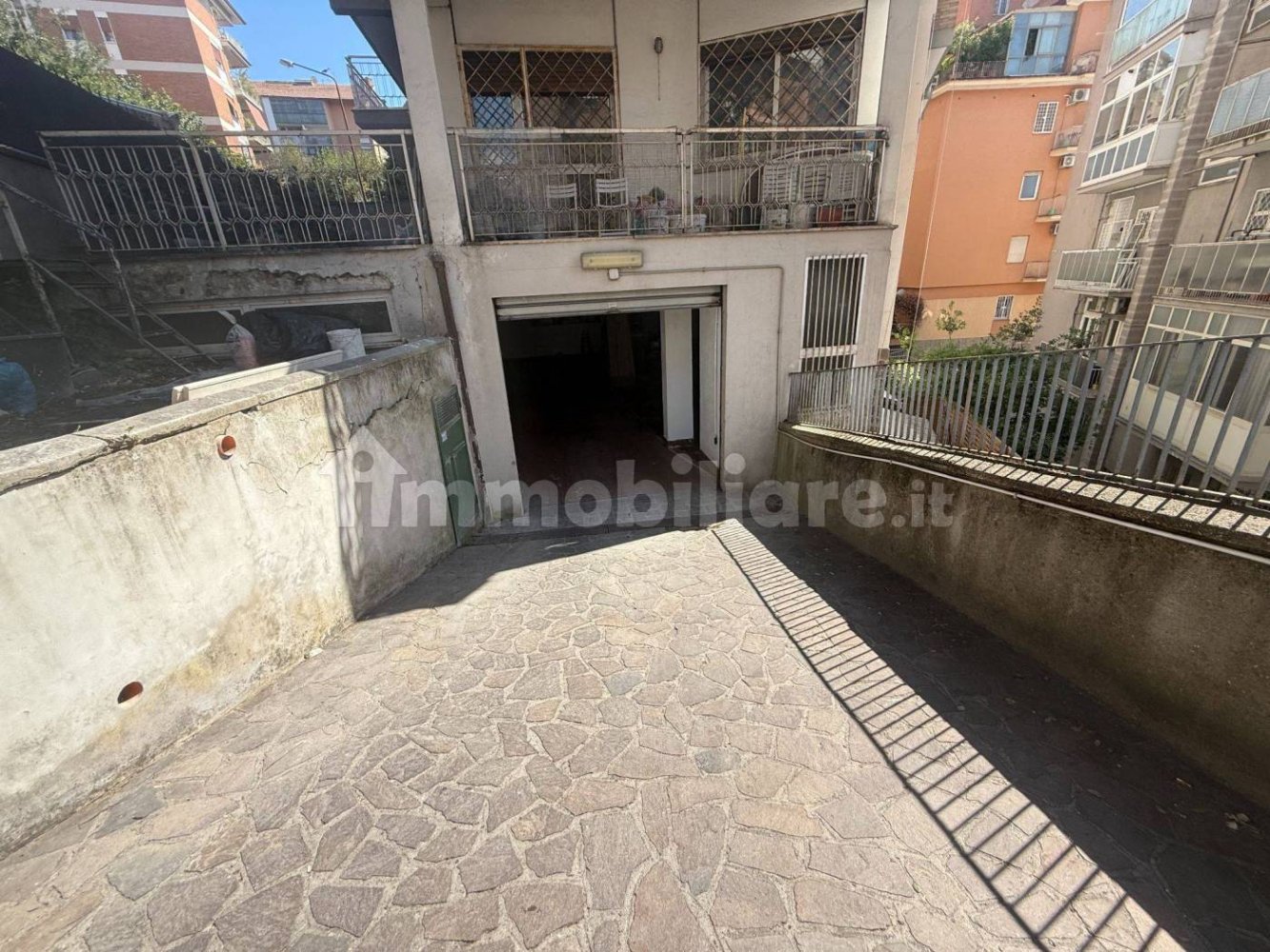 20m² Garage in Rome, Italy No. 310790