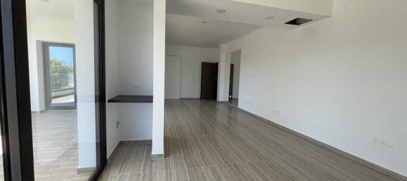 3 bedrooms Apartment in Germasogeia, Cyprus No. 11707 4