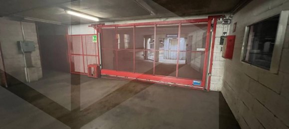 16m² Garage in Rome, Italy No. 24979 4