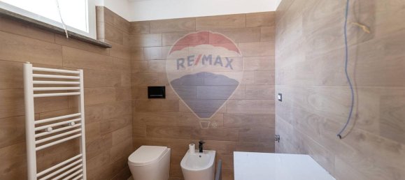 3 rooms Apartment in Monte San Vito, Italy No. 15521 11