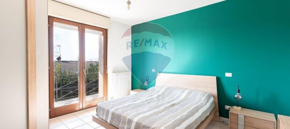 3 rooms Apartment in Monte San Vito, Italy No. 15521 6