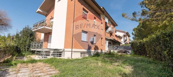 3 rooms Apartment in Monte San Vito, Italy No. 15521 14