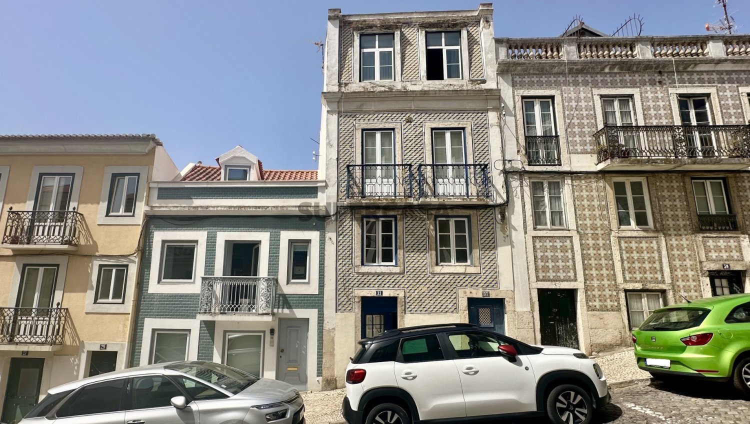 2 bedrooms Apartment in Lisbon, Portugal No. 244045