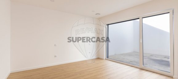 2 bedrooms House in Torres Vedras, Portugal No. 311132 2