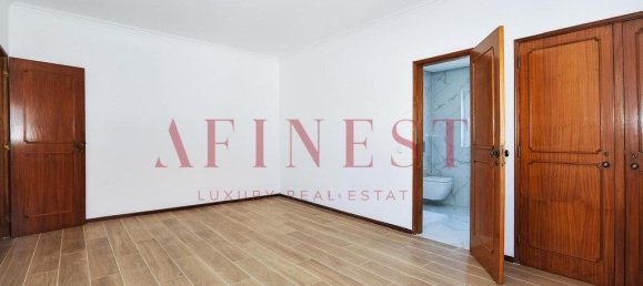 5 bedrooms House in Seixal, Portugal No. 132726 32