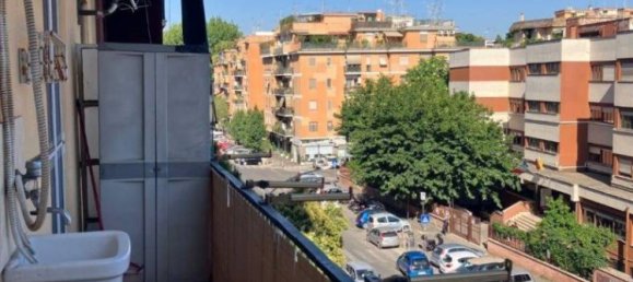 1 chambre Appartement à Rome, Italy No. 323596 16