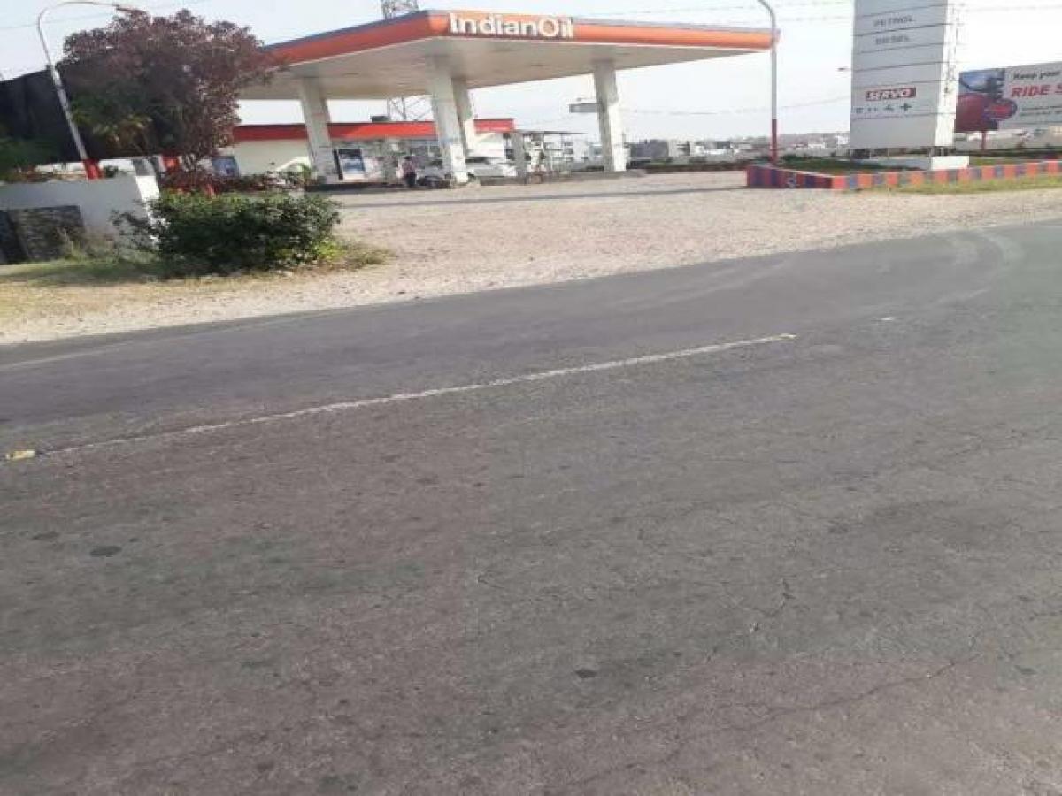  Land in Dehradun, India No. 32746