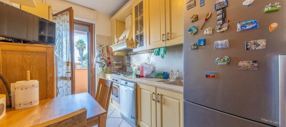 3 bedrooms Apartment in Rome, Italy No. 318676 8