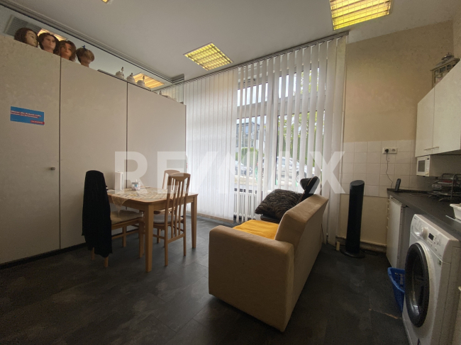 Gewerbliche Immobilie in Baden-Württemberg, Germany 96m², Nr. 62810