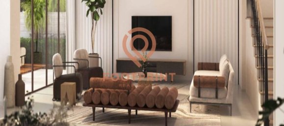 5 bedrooms Townhouse in Dubai, UAE No. 23853 2