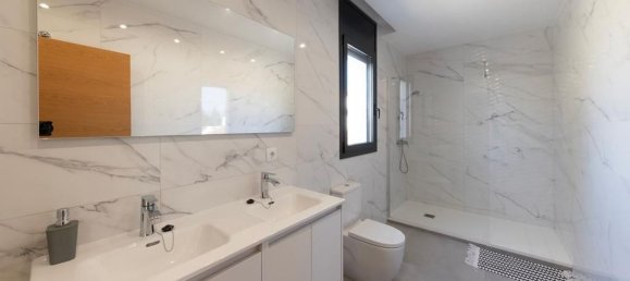 5 Schlafzimmer Villa in Empuriabrava, Spain, Nr. 84537 26