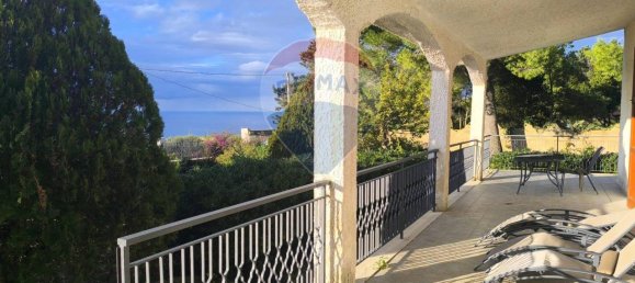 Вилла с 4 комнатами в Вальдериче, Италия № 41687 8