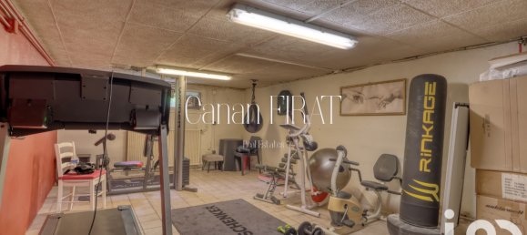 5 bedrooms House in Montmorency, France No. 345998 22