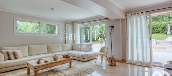 5 bedrooms House in Montmorency, France No. 345998 11