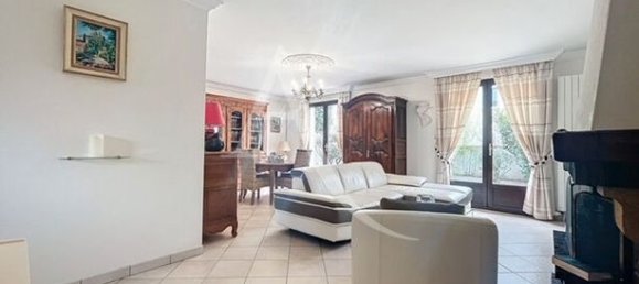 Дом с 6 спальнями в Нёйи-сюр-Марн, Франция № 359342 5