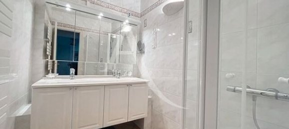 Дом с 6 спальнями в Нёйи-сюр-Марн, Франция № 359342 11