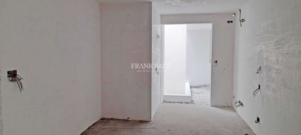 Apartamento de 3 dormitorios en Swieqi, Malta No. 4875