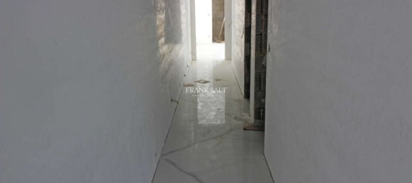 Apartamento de 3 dormitorios en Swieqi, Malta No. 4875 13