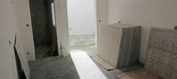 Apartamento de 3 dormitorios en Swieqi, Malta No. 4875 9