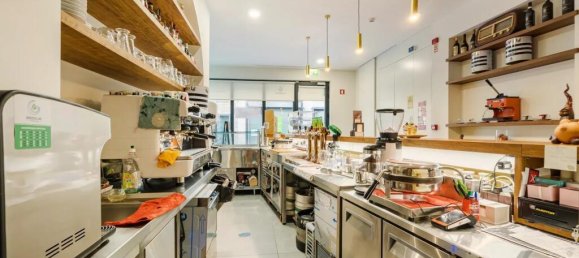 Gewerbliche Immobilie in Porto, Portugal 380m², Nr. 278795 3