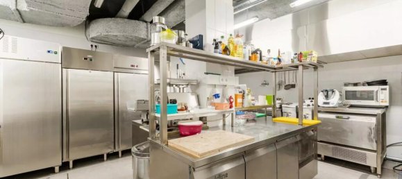 Gewerbliche Immobilie in Porto, Portugal 380m², Nr. 278795 17