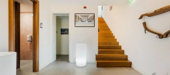 Gewerbliche Immobilie in Porto, Portugal 380m², Nr. 278795 10