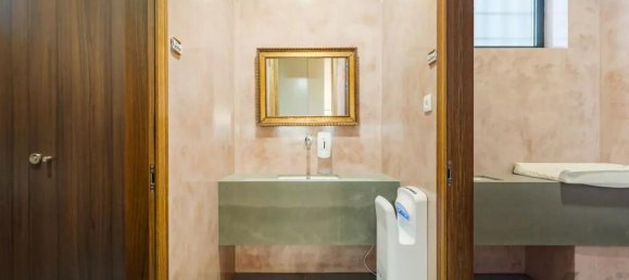 Gewerbliche Immobilie in Porto, Portugal 380m², Nr. 278795 22