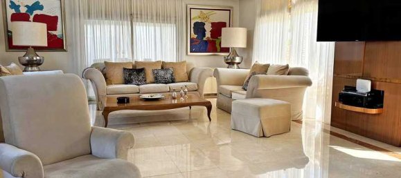 4 bedrooms House in Strovolos, Cyprus No. 15699 7