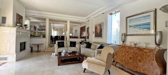 4 bedrooms House in Strovolos, Cyprus No. 15699 6