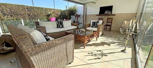 4 bedrooms House in Strovolos, Cyprus No. 15699 2