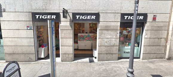 2 bedrooms Commercial property in Madrid, Spain No. 36022 10