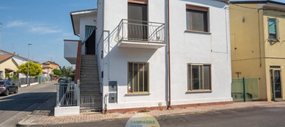 2 Schlafzimmer Villa in Codigoro, Italy, Nr. 307332 4