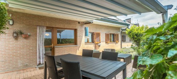 4 Schlafzimmer Villa in Cavenago di Brianza, Italy, Nr. 122233 10