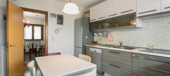 4 Schlafzimmer Villa in Cavenago di Brianza, Italy, Nr. 122233 8