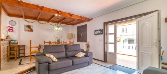 3 bedrooms Townhouse in Torrevieja, Spain No. 185766 2