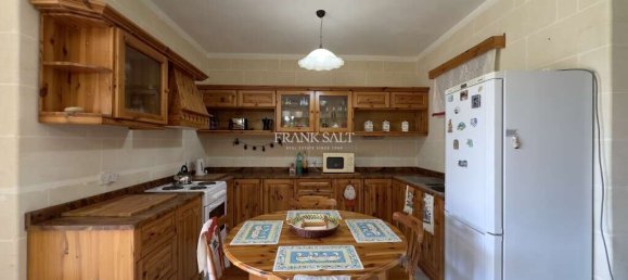 3 bedrooms Apartment in Marsalforn, Malta No. 6010 12