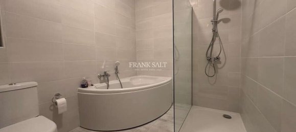 3 bedrooms Apartment in Marsalforn, Malta No. 6010 25