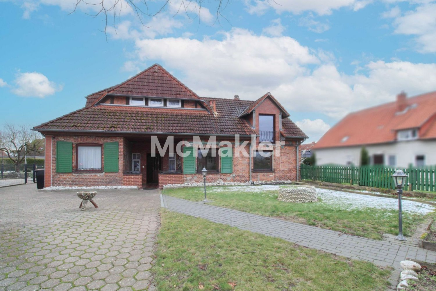 6 bedrooms Townhouse in Hanover, Germany No. 175728